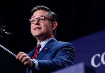 رئيس مجلس النواب الأمريكي يشيد باقتراح ترامب بشأن غزة