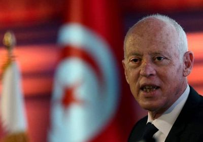 الرئيس التونسي يقيل وزيرة المالية سهام البوغديري
