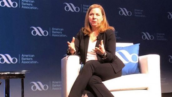 بومان تحذر من تباطؤ التقدم في مكافحة التضخم