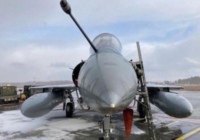 وزير الجيوش الفرنسي يعلن تسليم أوكرانيا أولى طائرات ميراج 2000