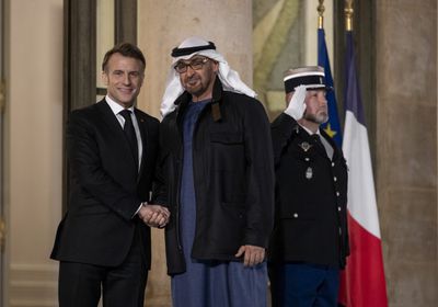 الشيخ محمد بن زايد يبحث مع ماكرون تعزيز العلاقات الاستراتيجية