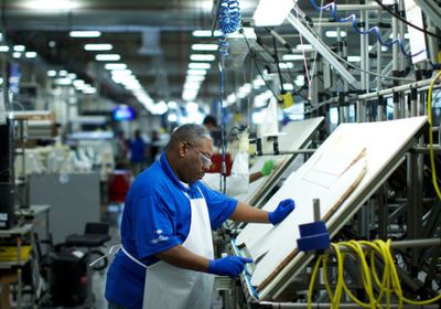 أمريكا: انتعاش غير متوقع في قطاع التصنيع لزيادة الطلب