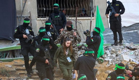 إسرائيل تحذر حماس من تأخير تسليم الدفعة الخامسة