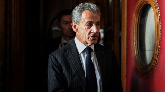 بعد إدانته.. ساركوزي يواجه حكم قضائي غير مسبوق في فرنسا