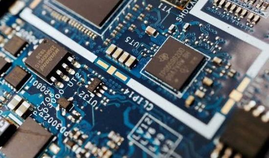 سوق أشباه الموصلات يسجل 18.1% نموًا في عام