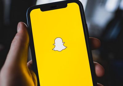سناب شات تتحول إلى الربحية وتتجاوز توقعات المحللين