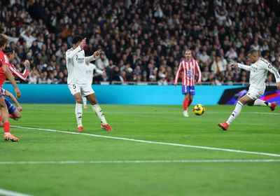 مبابي يسجل هدف التعادل لريال مدريد في شباك أتلتيكو