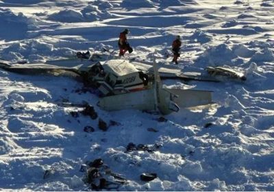 انتشال جثث 10 أشخاص في تحطم طائرة بألاسكا