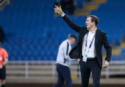 التعاون يعلن رحيل المدرب أروابارينا عن الفريق