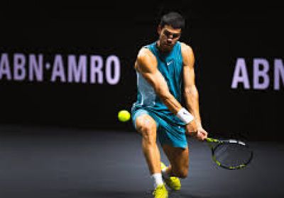 ألكاراز يهزم دي مينو ويتوج ببطولة روتردام المفتوحة للتنس