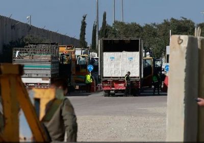 دخول 316 شاحنة مساعدات اليوم لمعبري العوجة وكرم أبو سالم