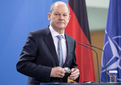 شولتس يصف منافسه ميرتس بـ"الغبي"