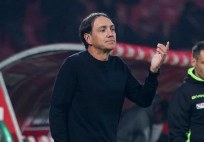 نيستا يعود لتدريب مونزا بعد سبعة أسابيع من إقالته