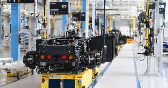 بعد الانكماش.. طلبيات المصانع الألمانية تشهد ارتفاعاً قوياً