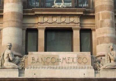 المركزي المكسيكي يخفض الفائدة 50 نقطة وسط تباطؤ التضخم