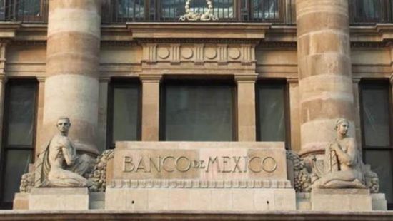 المركزي المكسيكي يخفض الفائدة 50 نقطة وسط تباطؤ التضخم