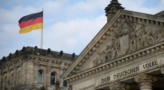 وزير الدفاع الألماني: كييف مستعدة لتقديم تنازلات إقليمية