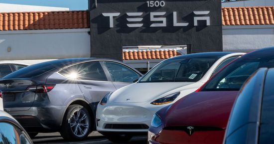 تسلا تفقد بريقها في الصين مع انخفاض المبيعات