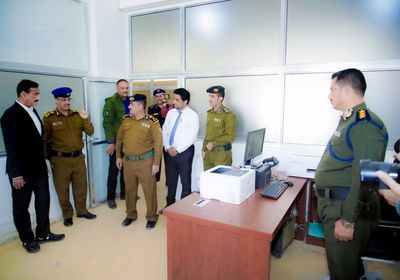 افتتاح مشروع تجهيز مصلحة الهجرة في شبوة بتمويل إماراتي