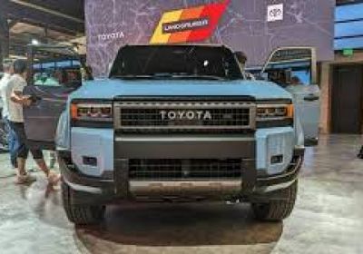 تويوتا تستدعي أكثر من 100 ألف سيارة بسبب الفرامل