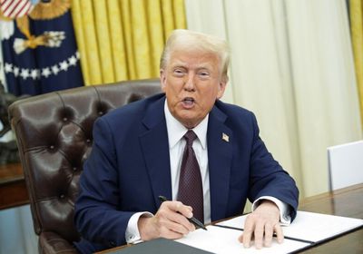 ترامب يوقع أمرًا تنفيذيًا خاصًا بإنتاج الكهرباء