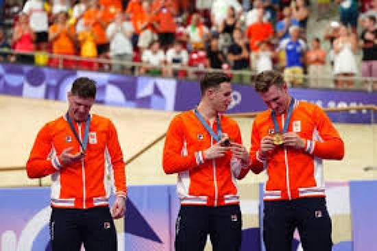 النرويجي ثينجنز بو يحرز ذهبية المطاردة في بطولة العالم للثنائي