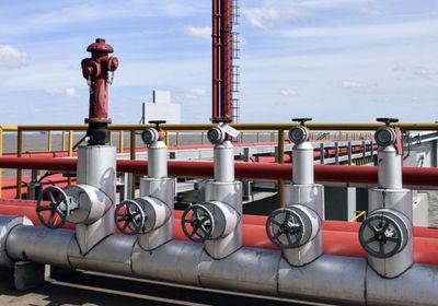 الهند وأبوظبي تعززان التعاون باتفاقيات ضخمة للغاز المسال