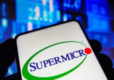 تراجع سهم "سوبر مايكرو" وسط المنافسة بسوق الذكاء الاصطناعي