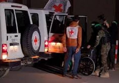 إسرائيل تتسلم رفات 5 جثث لمحتجزين لدى حماس