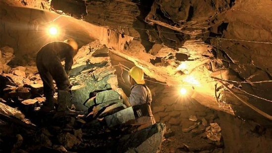 مصرع سبعة عمّال بانهيار في منجم للنحاس في كازاخستان