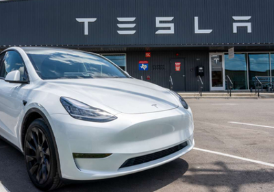 تسلا تستعيد مكانتها بين أكبر 8 شركات عالميًا