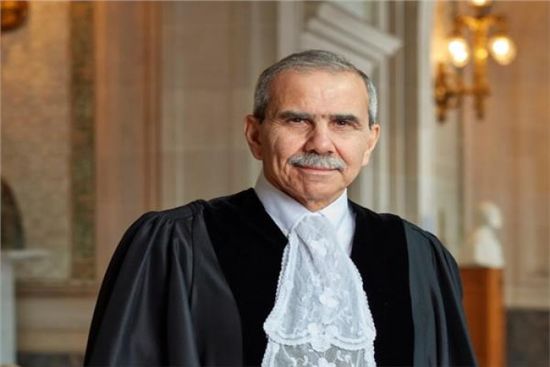 رئيس الوزراء اللبناني يؤكد ضرورة الانسحاب الإسرائيلي الكامل