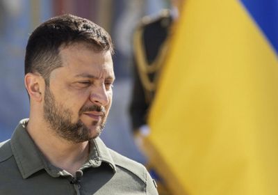 صحيفة بريطانية: زيلينسكي سيكون ضحية إرساء السلام