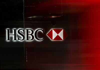 "إتش إس بي سي" يبدأ جولة تسريحات بقسم الاستثمار المصرفي