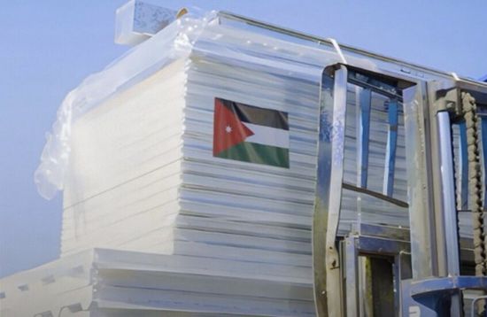 الأردن: بدء إرسال البيوت المتنقلة إلى قطاع غزة
