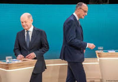 شولتس وميرتس في مناظرة تلفزيونية أخيرة قبل الانتخابات