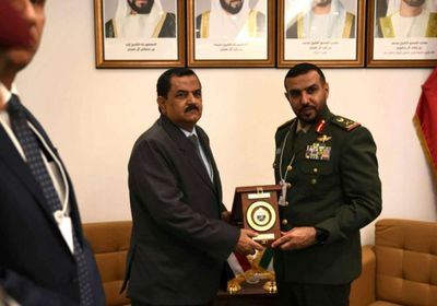 الداعري والأحبابي يبحثان حماية الممرات الملاحية والتعاون العسكري