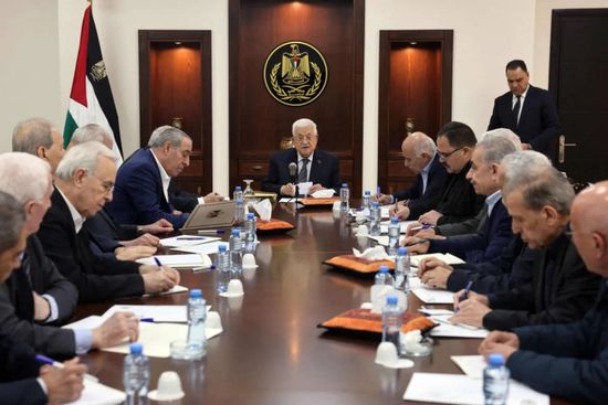 الرئيس الفلسطيني يؤكد: لن نتخلى عن شبر من أرضنا