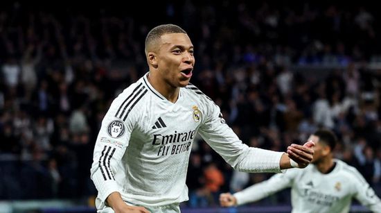 مبابي يعلق على تسجيله "هاتريك" في مانشستر سيتي