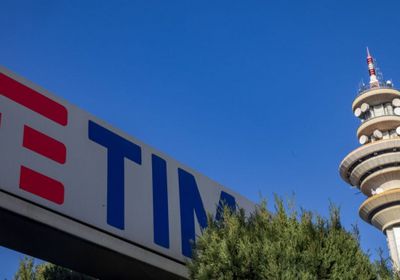 البريد الإيطالي تستحوذ على حصة في "تيليكوم إيطاليا"