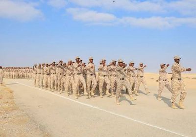عرض عسكري بحفل تخرج دفعة الوفاء لحضرموت في المكلا