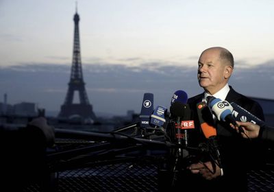 شولتس وزيلينسكي بحثا سبل تحقيق سلام عادل في أوكرانيا