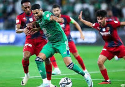 الأهلي يعود لطريق الانتصارات في الدوري السعودي على حساب ضمك
