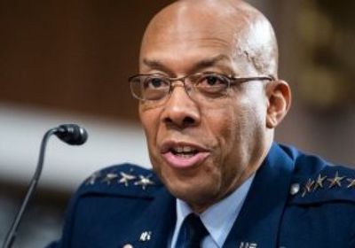 ترامب يقيل الجنرال تشارلز براون