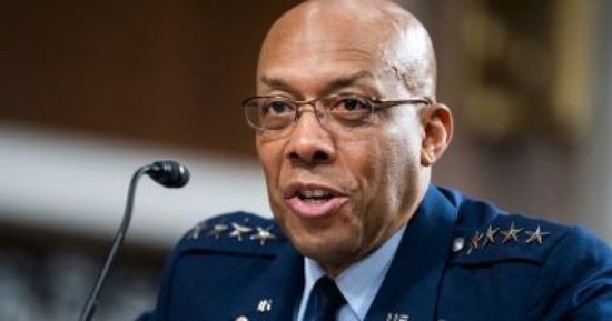 ترامب يقيل الجنرال تشارلز براون