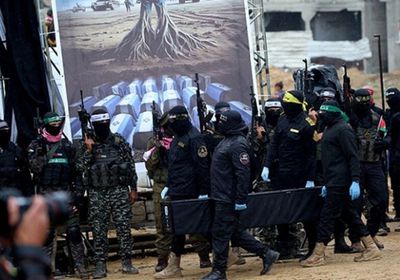 إسرائيل تطلب الإفراج عن 22 أسيرًا على قيد الحياة