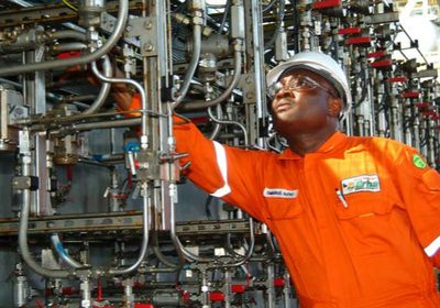 نيجيريا تنجح في مكافحة سرقة النفط وتستهدف زيادة الإنتاج