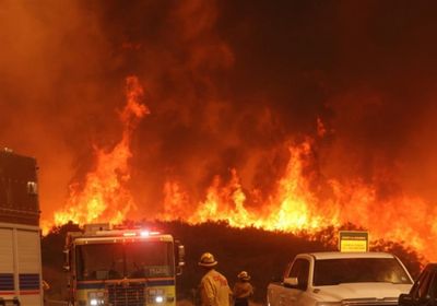 حاكم كاليفورنيا يطالب بـ40 مليار دولار لإعادة إعمار لوس أنجليس