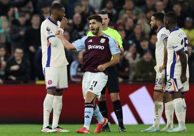    ثنائية أسينسيو تقود أستون فيلا للفوز على تشيلسي