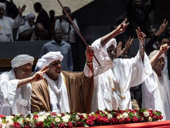 الدعم السريع توقع على ميثاق تشكيل حكومة سلام ووحدة